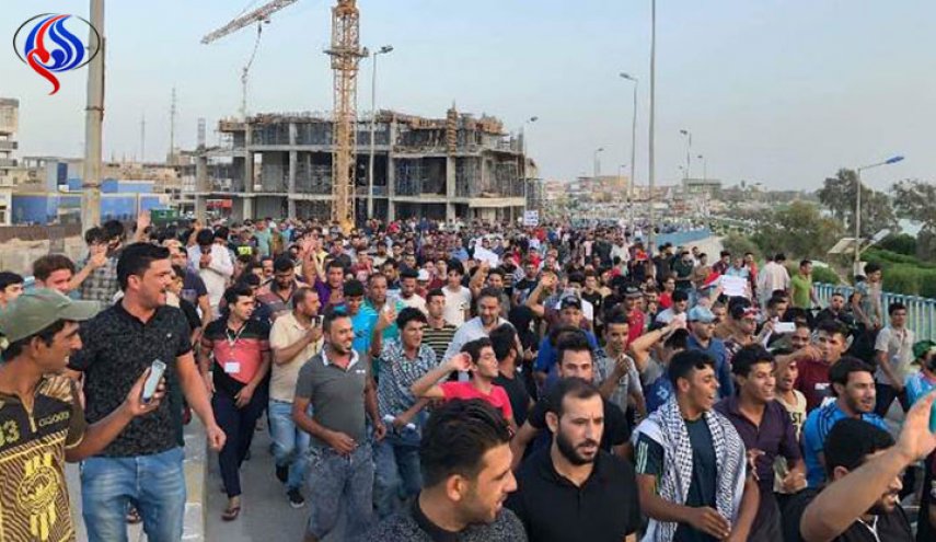 استمرار المظاهرات في العراق للمطالبة بتوفير الخدمات واجراء الاصلاحات
