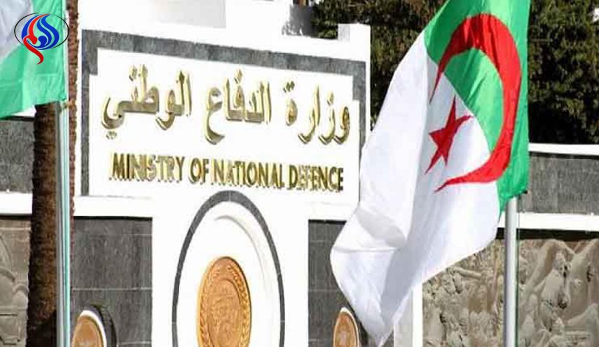 إرهابي يسلم نفسه الى السلطات العسكرية في الجزائر