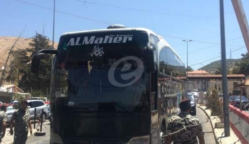 عودة أكثر من 200 لاجئ من لبنان إلى سوريا