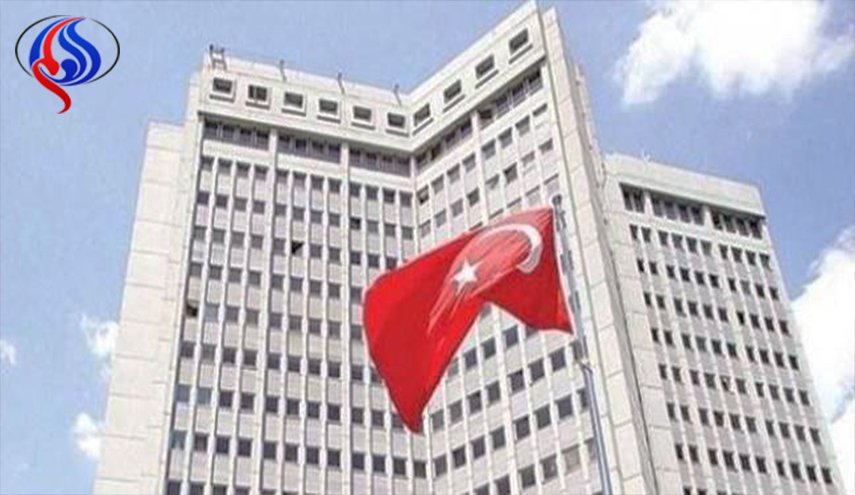 اليونان تنقل إرهابيًا إلى سجن مفتوح، وتركيا تعترض بشدة!

