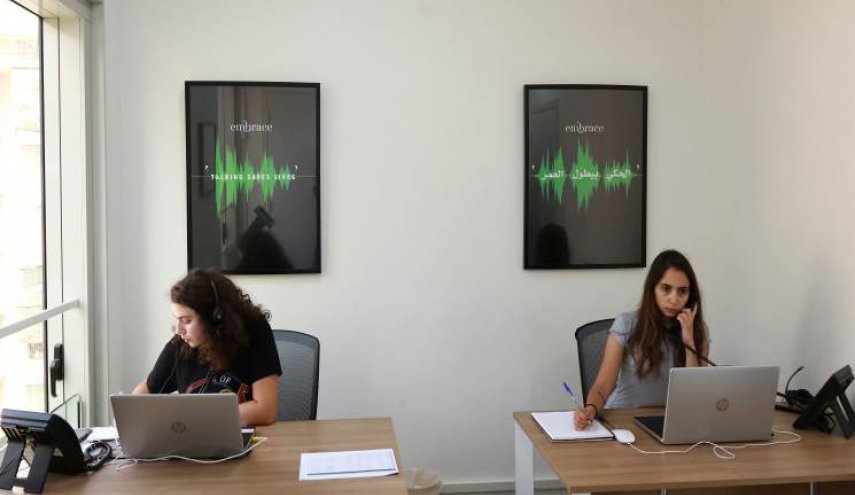 متطوعون في لبنان ينشطون لمحاربة آفة الانتحار