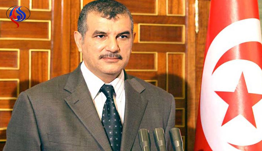 التحقيق مع رئيس حزب تونسي أقام صلاة الجمعة وسط شارع 