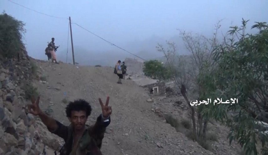 كسر زحف للمنافقين وتدمير مدرعة وآلية في القبيطة بلحج
