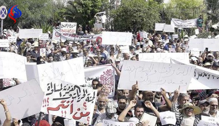 احتجاجات تونس.. والسبسي يحسم موقفه بشأن المساواة