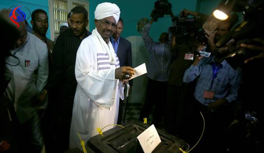 ترشيح الرئيس السوداني لولاية ثالثة.. تعديل الدستور قبل كل شيء