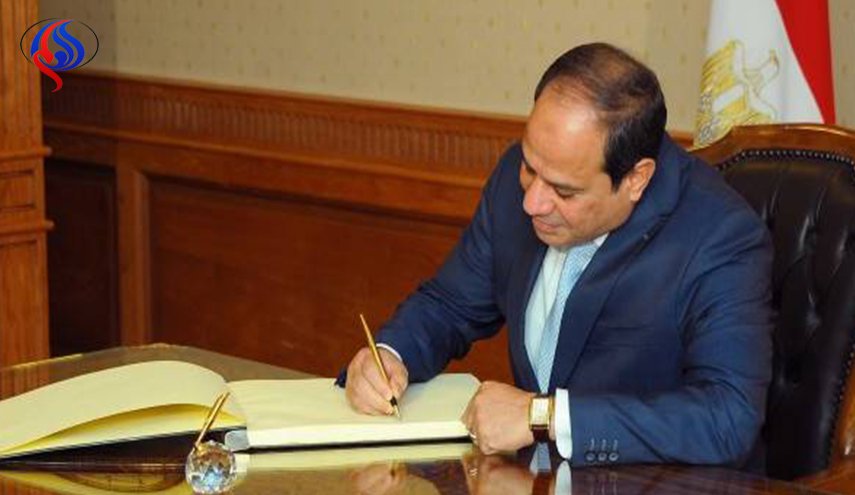 السيسي يصادق على قانون مثير للجدل