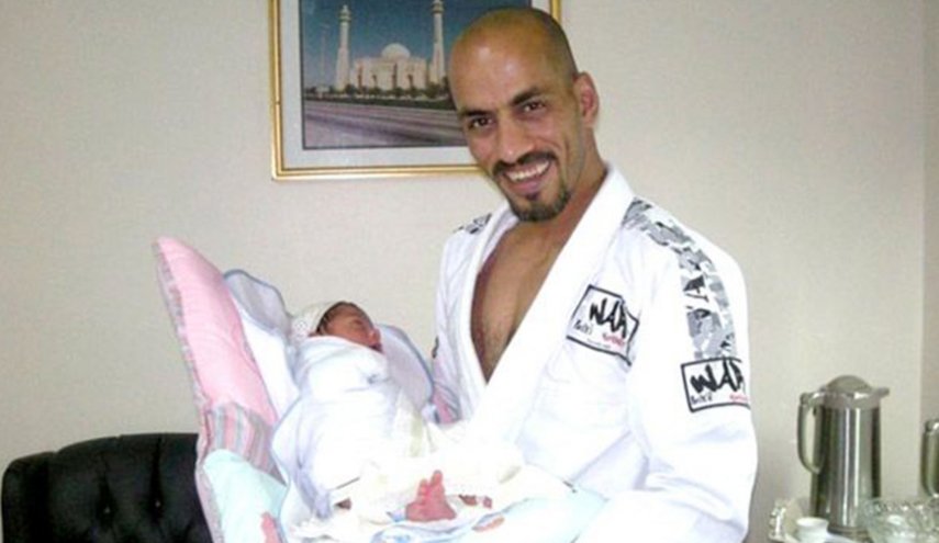 المعتقل البحريني محمد ميرزا يبدأ إضراباً مفتوحاً عن الطعام 
