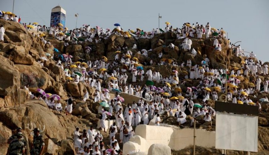 حجاج يتهمون السعودية بالتفريط بالقدس وتصفية القضية الفلسطينية