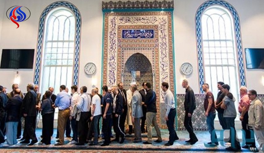 الجالية المسلمة في هولندا تحتفل بعيد الأضحى