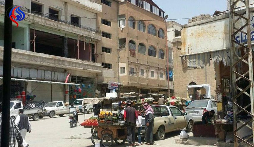 بالصور/ مجهولون ينشرون ملصقات في الرقة.. وهذا ما جاء فيها!