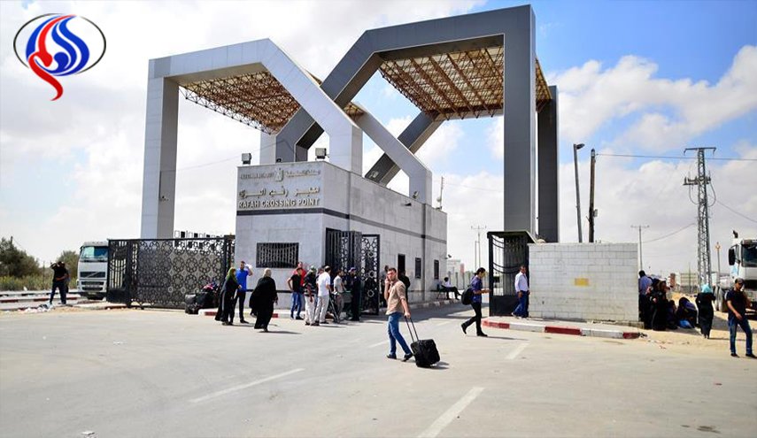 مصر تفتح معبر رفح  لعودة الحجاج الفلسطينيين