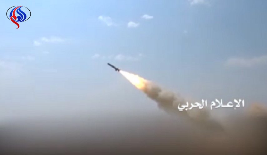 من جديد.. بدر1 الباليستي يضرب معسكراً سعودياً في نجران