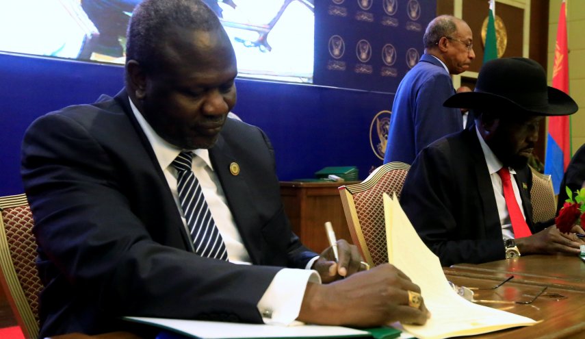زعيم المتمرّدين في جنوب السودان سيوقع الخميس اتفاق السلام مع الحكومة
