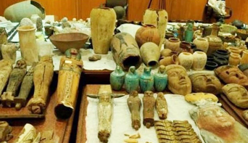 العراق... اعتقال عصابة لتهريب الاثار بحوزتهم قطع اثرية 