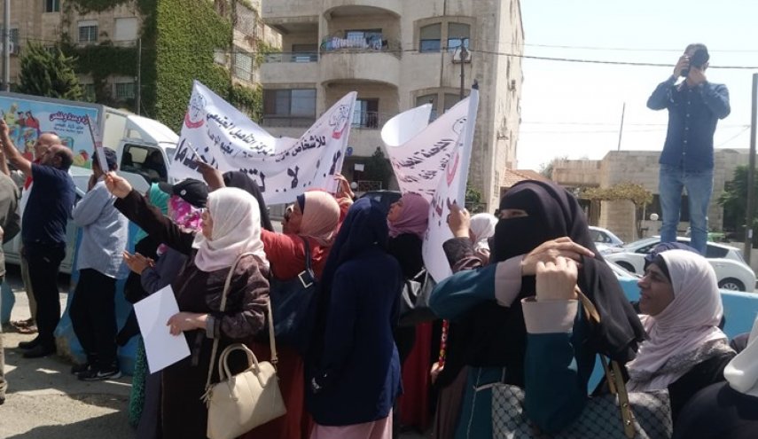 قلق وترقب بالمخيمات الفلسطينية بالأردن بعد أزمة 