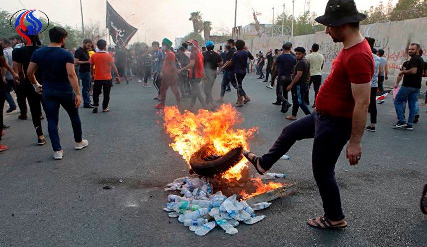 مجلس أعيان البصرة يتهم أحزاباً بالضلوع في إحراق المباني