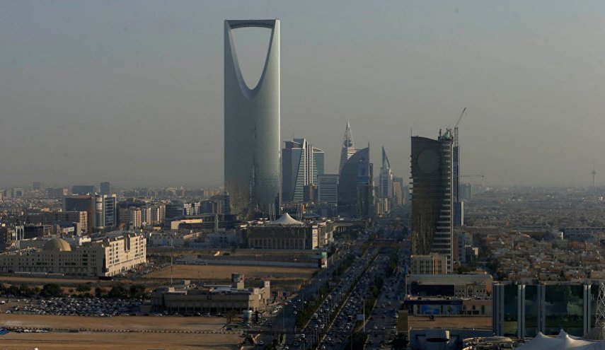 السعودية تعلن مقتل مدرب أمريكي في مطار بالرياض
