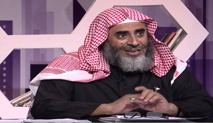 تدهور صحة الداعية عوض القرني في السجون السعودية
