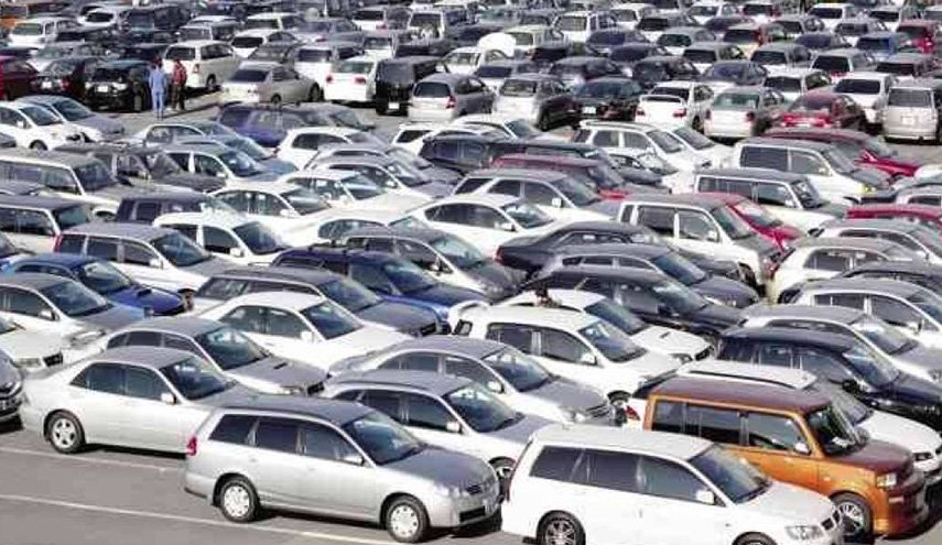 وزير المالية الاردني يوقف العمل باضافة وزن السائق