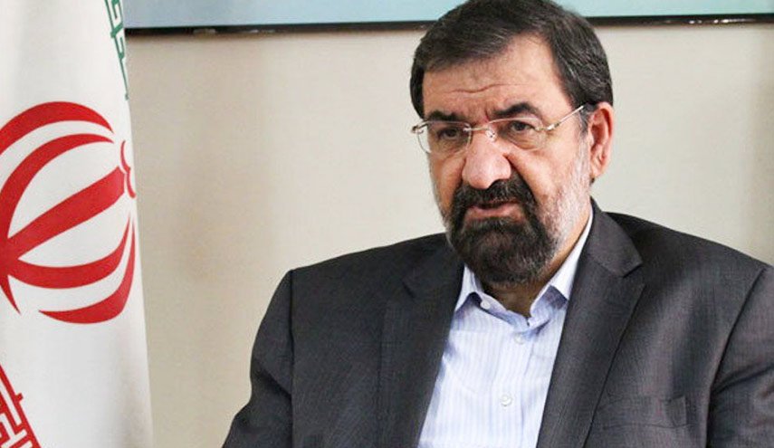 رضائي: مجمع تشخيص مصلحة النظام يدافع عن المصالح الوطنية