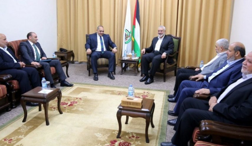 هل یمتلك عباس اوراقا رابحة في ظل الازمات العالقة؟