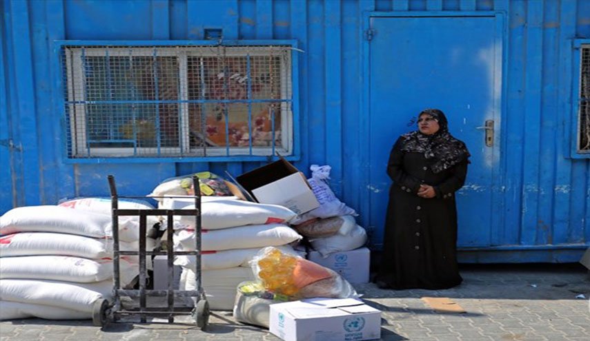 اضراب شامل يعم مؤسسات الاونروا في غزة