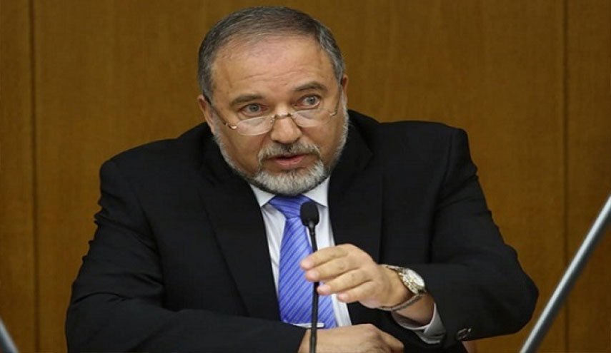 ليبرمن يؤكد استعداد الكيان الصهيوني لإعادة فتح معبر الجولان مع سوريا
