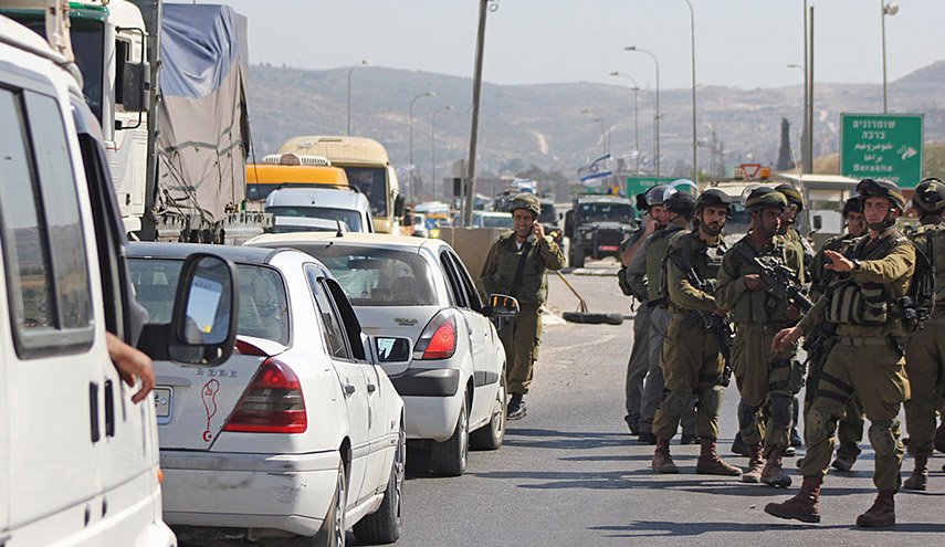 إصابات واعتقالات باقتحام الاحتلال رام الله بالضفة المحتلة