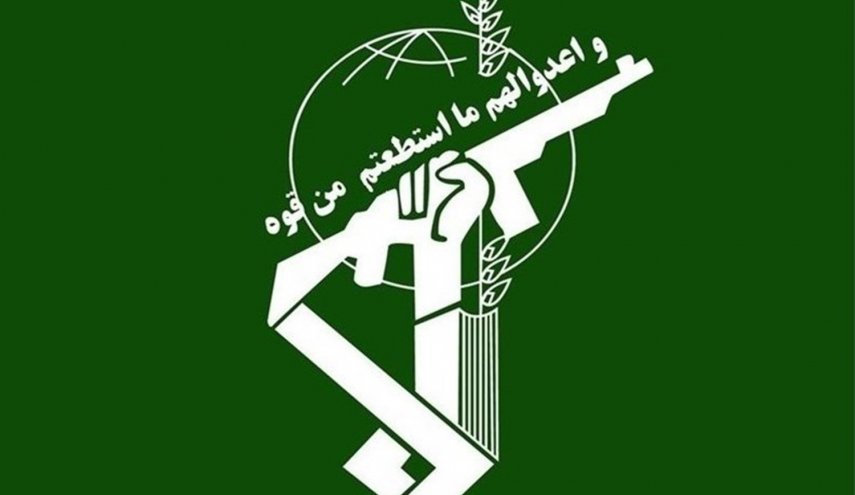 حرس الثورة: سنرد بقبضة من حديد على اي مساس بامن البلاد 