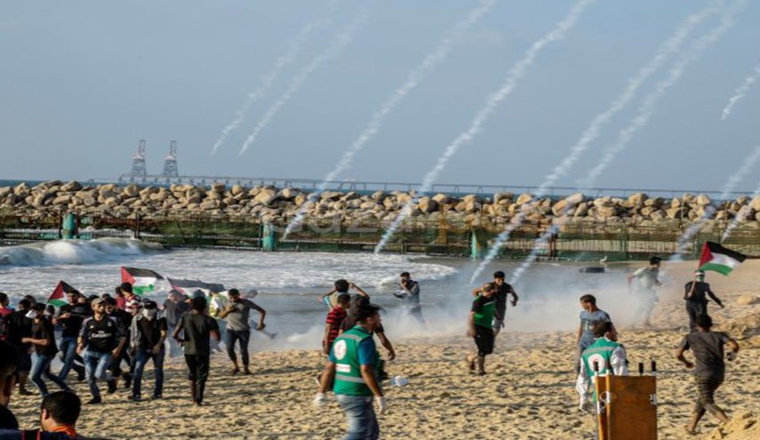 إصابة عشرات الفلسطينيين برصاص الاحتلال شمال قطاع غزة