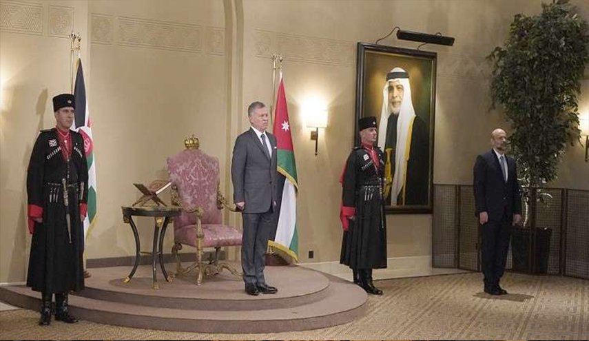 التعديل الوزاري.. هل ينجح الرزاز في طمأنة الشارع الاردني؟