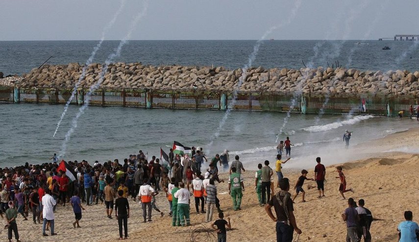 قطاع غزة.. 32 إصابة بقمع الاحتلال الحراك البحري الـ12