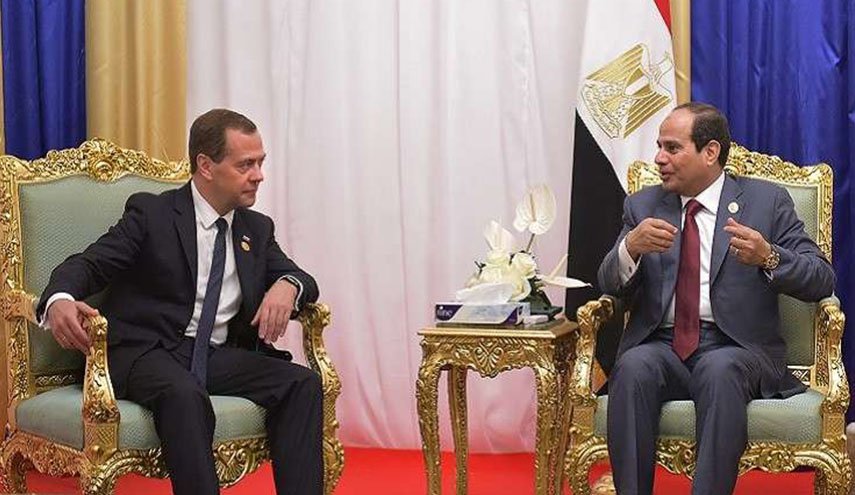 مدفيديف والسيسي يبحثان تطوير التعاون الاقتصادي