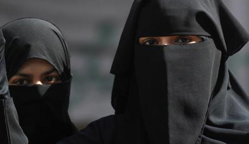 رسميا.. الحكومة الجزائرية تحظر النقاب في أماكن العمل