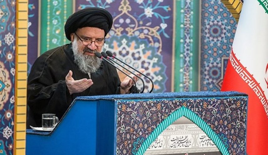 خاتمي: علينا ان نحذر من عودة الاستكبار الى ايران بعد ان طردناه منها