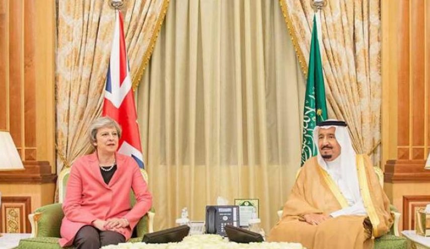 الملك سلمان يجري اتصالا هاتفيا مع تيريزا ماي