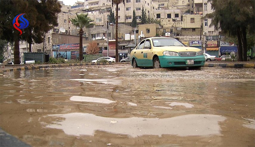 العراق يوجه سفارته بالاردن لتقديم الدعم لمكنوبي السيول
