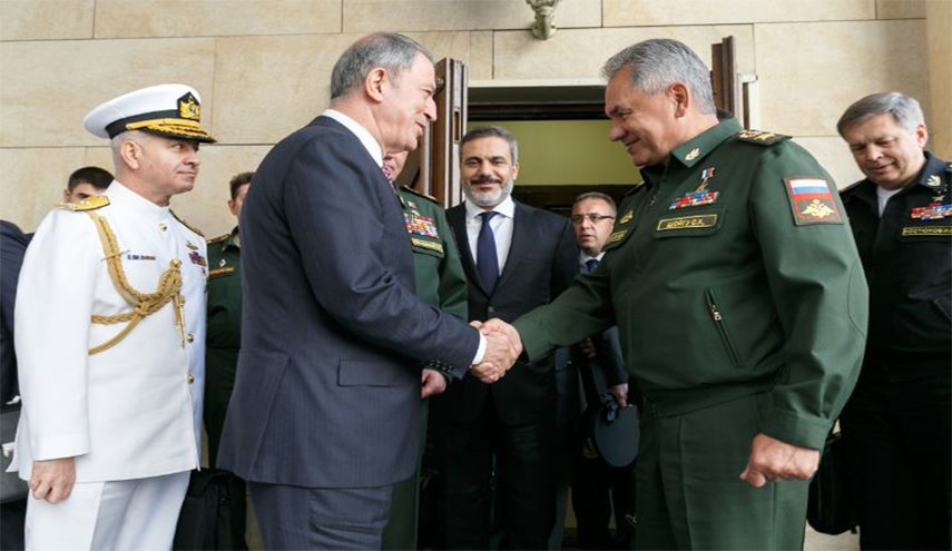 وزير الدفاع الروسي يصل أنقرة استجابة لنظيره التركي