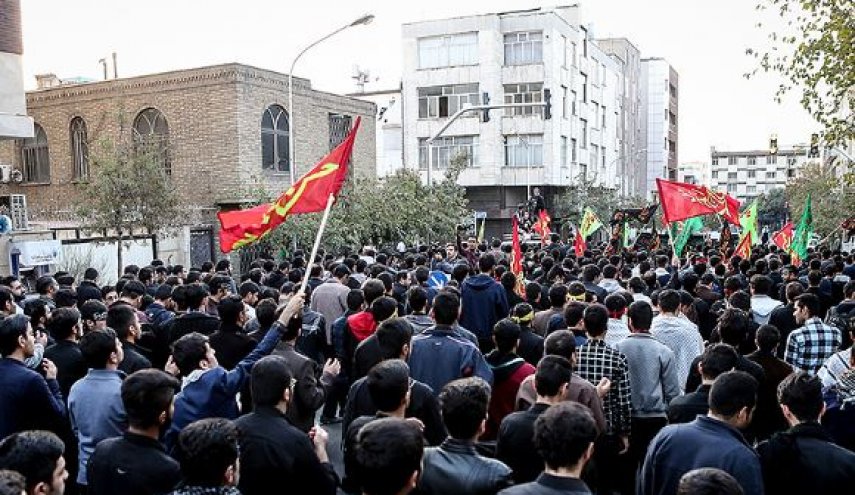 دسته‌های عزاداری دانشجویان راهی حسینیه امام خمینی(ره) شدند
