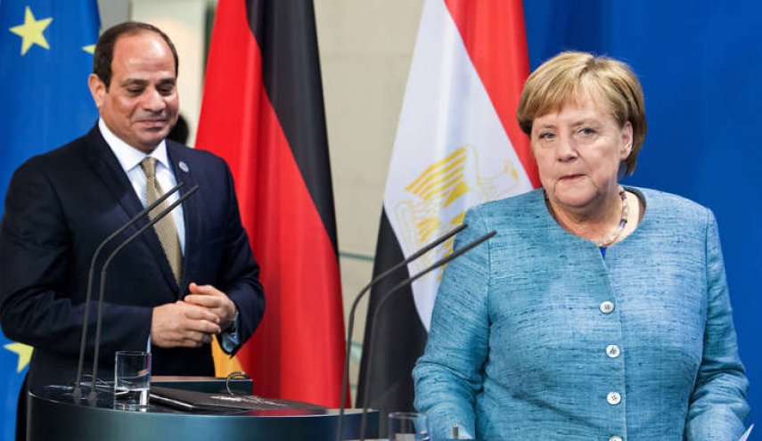 ميركل والسيسي يتفقان على التعاون العسكري والأمني