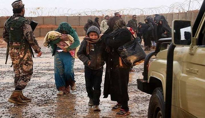 الدفاع الروسية: واشنطن تسلح النازحين في مخيم الركبان