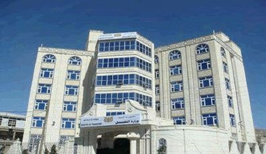 اليمن: “النقل” تؤكد استمرار خدمات مؤسسة موانئ البحر الأحمر