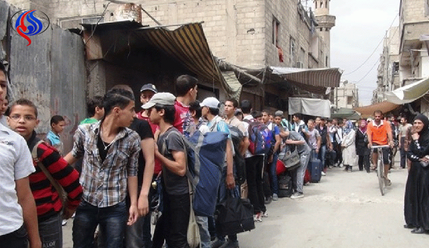 توجيه بعودة جميع أهالي مخيم اليرموك إلى منازلهم