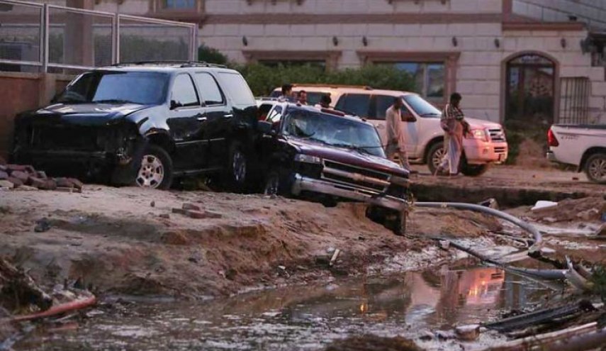 البحرين تطالب مواطنيها بعدم الخروج للشارع بسبب الأمطار