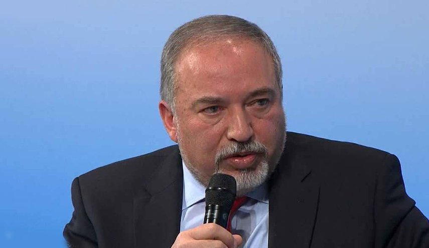  الفصائل الفلسطينية: استقالة ليبرمان انتصار سياسي لغزة 