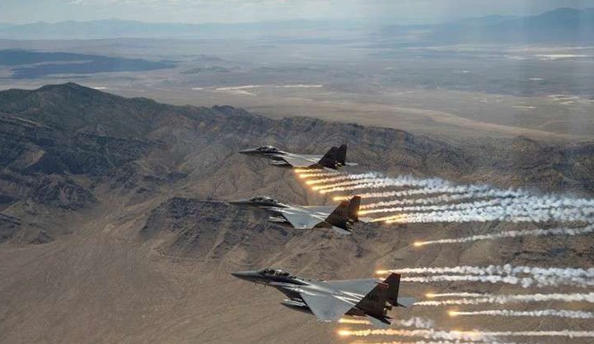 استشهاد 23 مدنيا نتيجة لقصف التحالف الدولي بدير الزور 