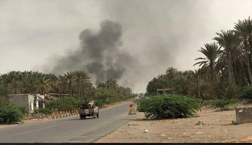 استشهاد 6 يمنيين بقصف جديد للعدوان على الحديدة 