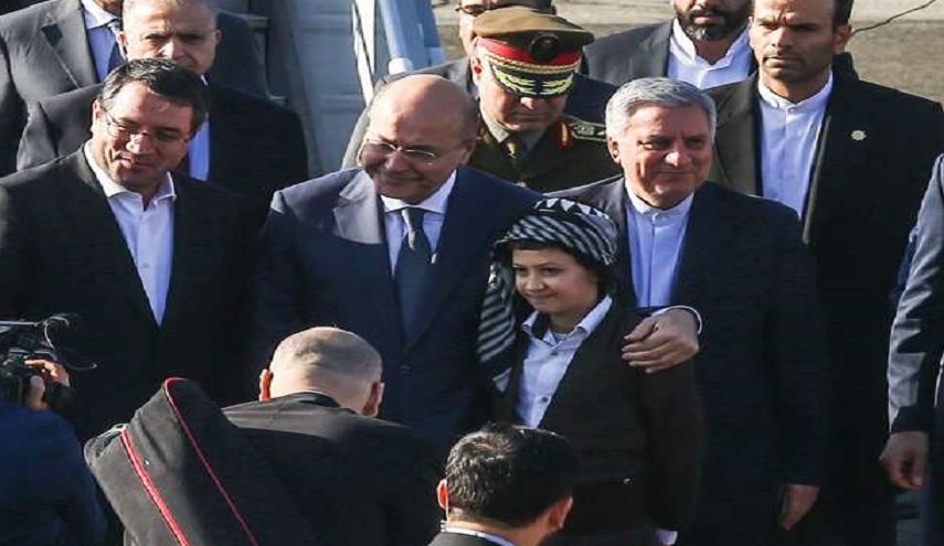 إستقبال طهران لبرهم صالح بالزي الكردي يلفت الأنظار +صور