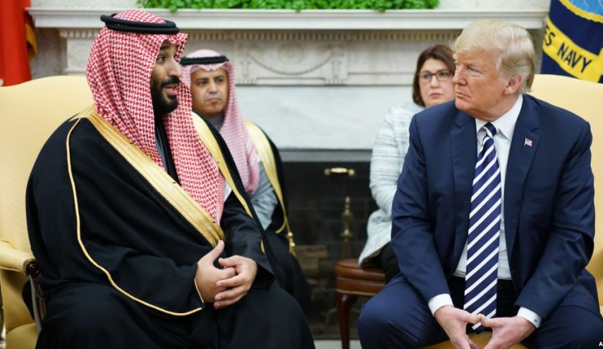واشنطن بوست: ترامب يبحث عن طوق نجاة لمحمد بن سلمان
