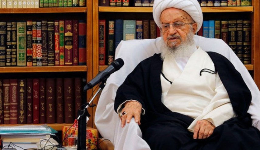 آية الله مكارم شيرازي: نتحد لإفشال الحظر والتهديد